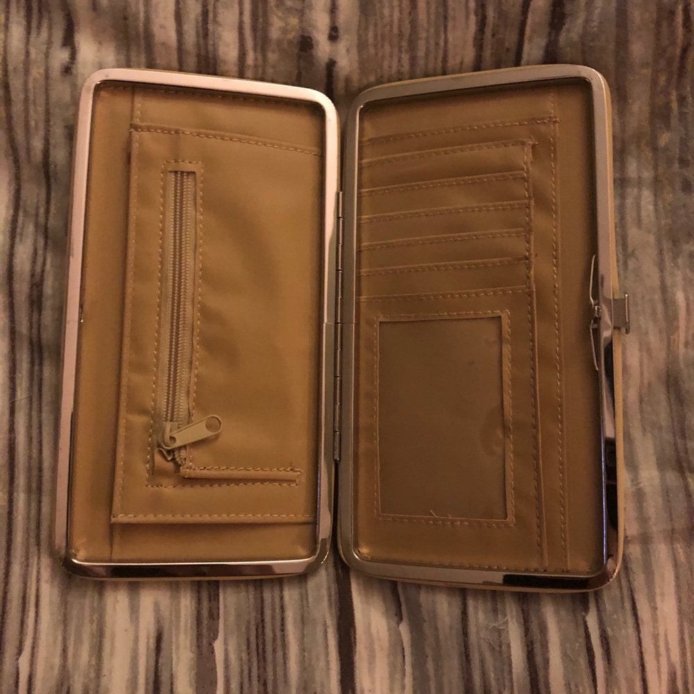 Women’s clutch - Picture 3 of 3